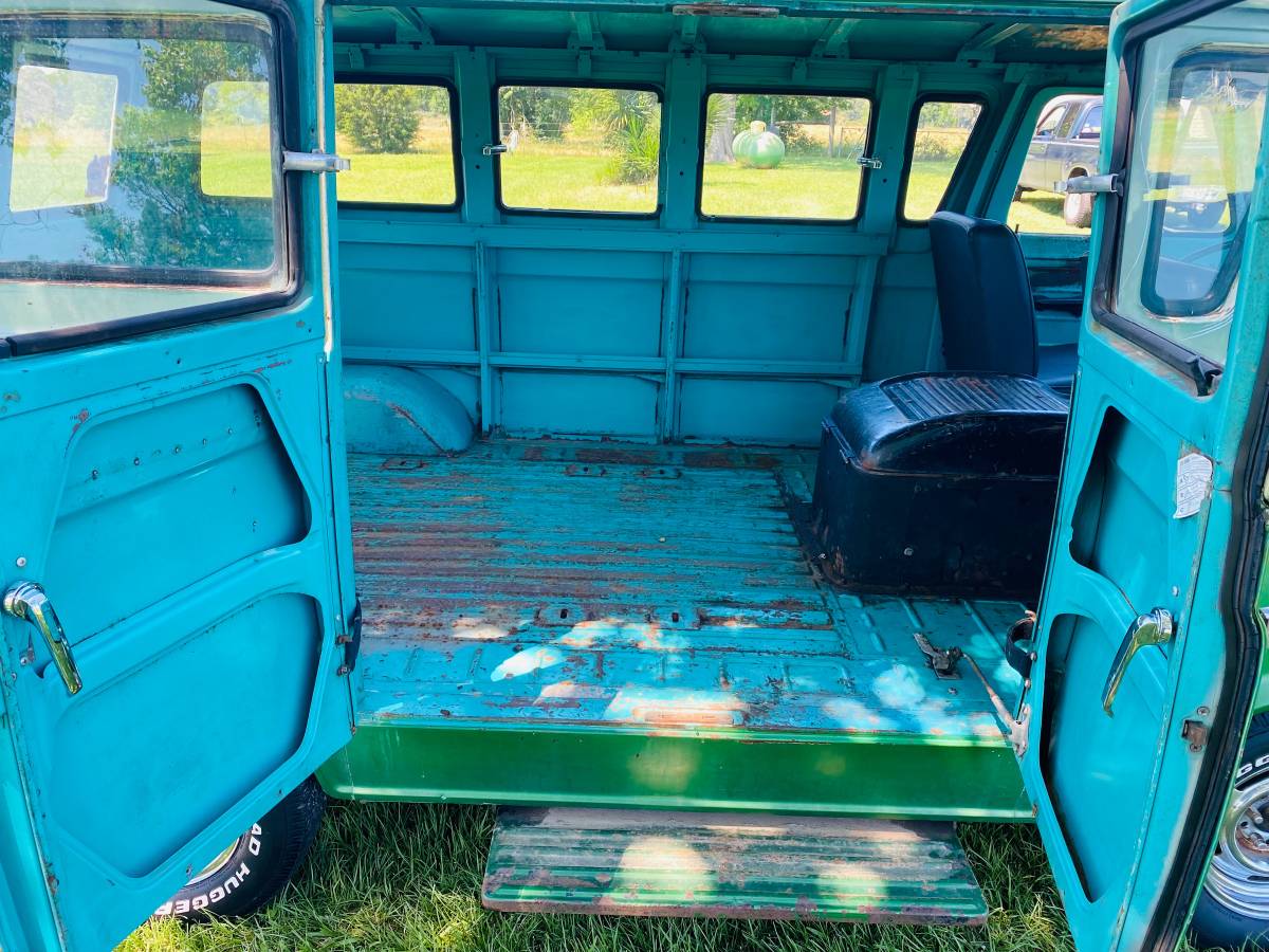 Ford-Econoline-1961-green-10