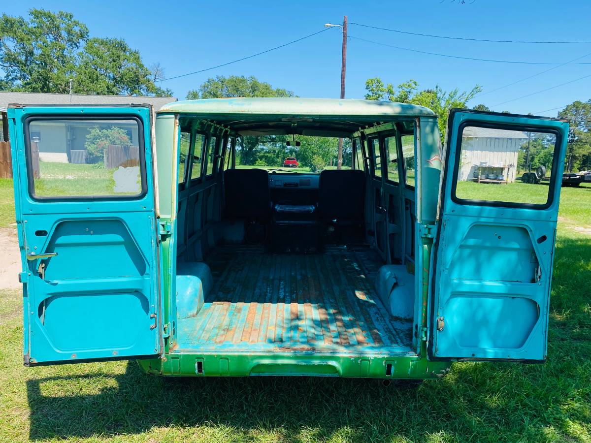 Ford-Econoline-1961-green-11