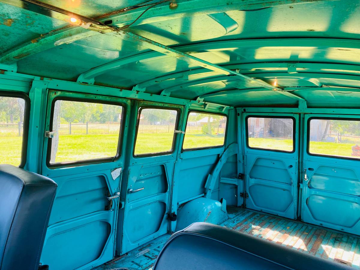 Ford-Econoline-1961-green-16