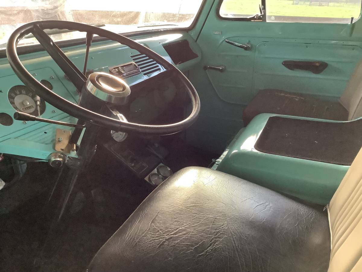 Ford-Econoline-1962-custom-4