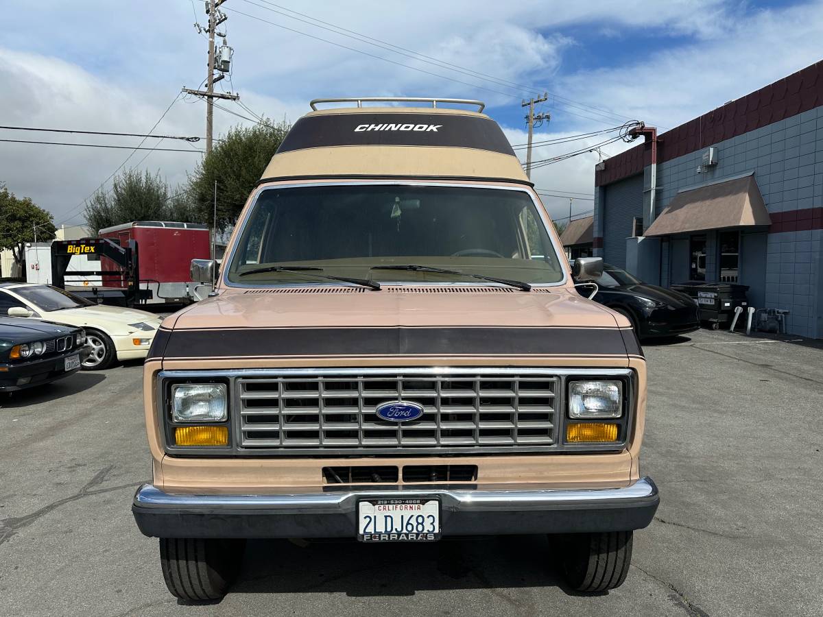 Ford-Econoline-1988-4