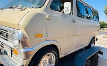 Ford-Econoline-van-1974-custom-10