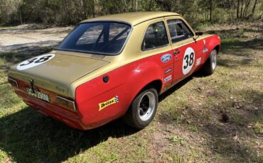 Ford-Escort-1974-3