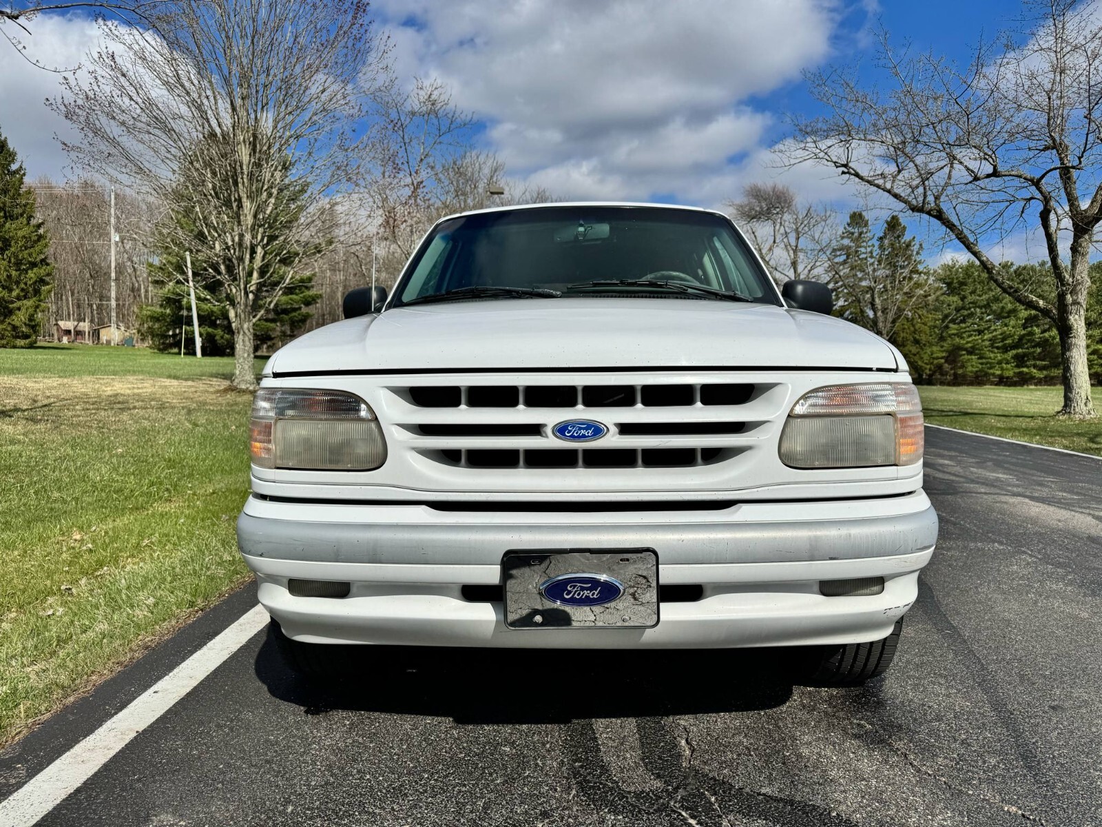 Ford-Explorer-1995-SUV-3