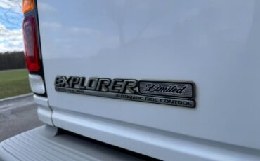 Ford-Explorer-1995-SUV-35