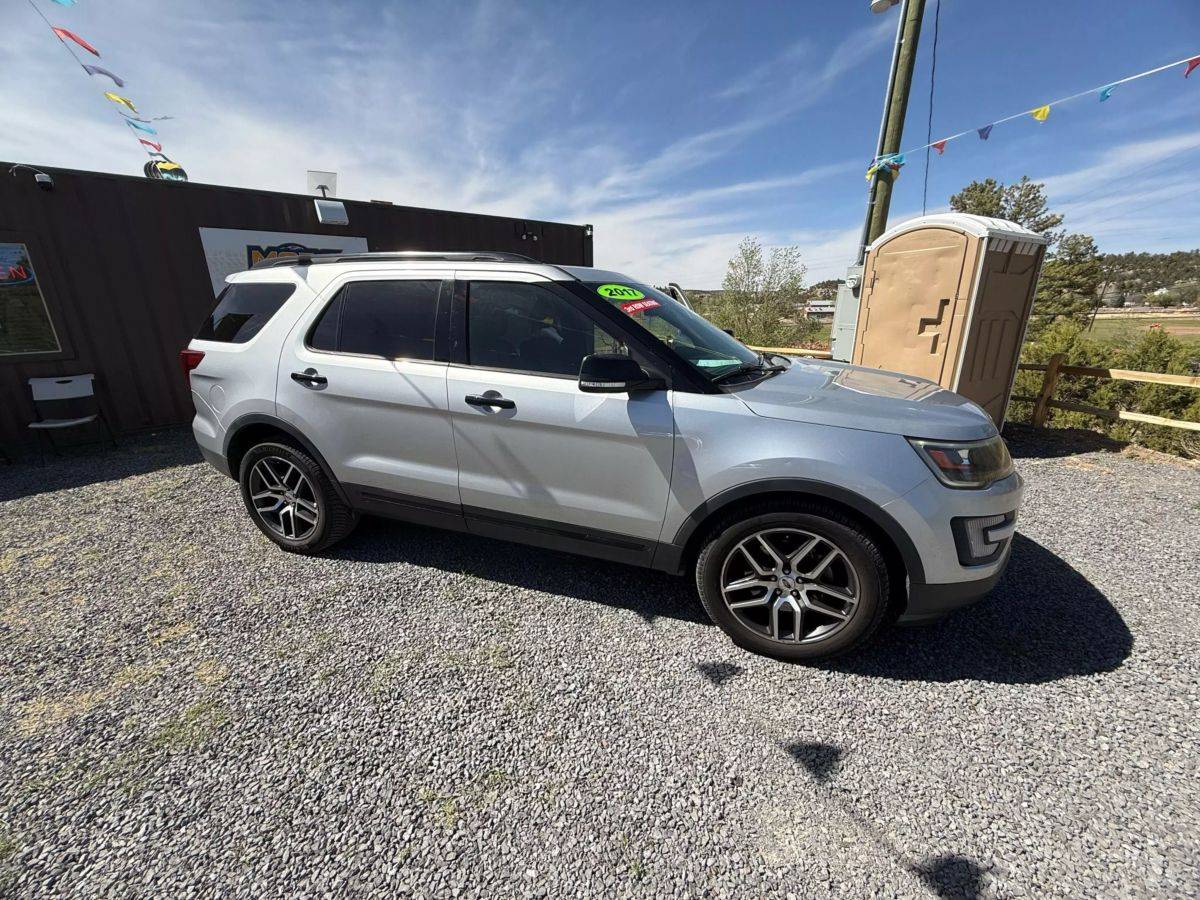 Ford-Explorer-2017-silver-3