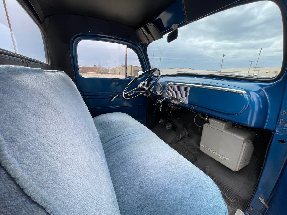 Ford-F-1-1952-blue-10