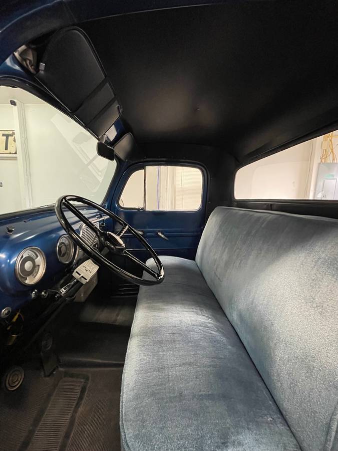 Ford-F-1-1952-blue-13