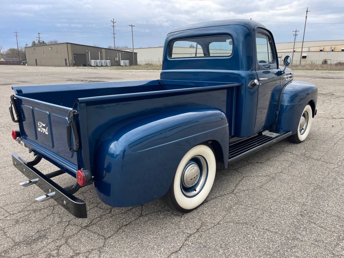 Ford-F-1-1952-blue-4
