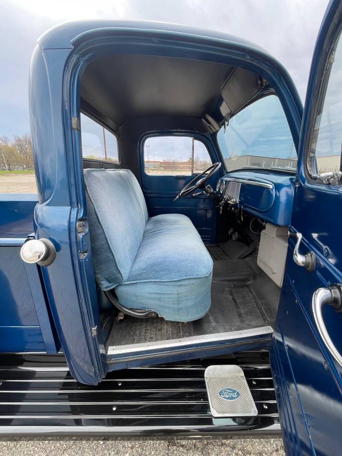 Ford-F-1-1952-blue-9