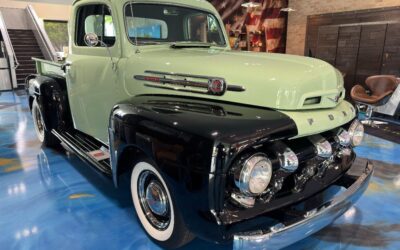 Ford F-100 1952 Truck
