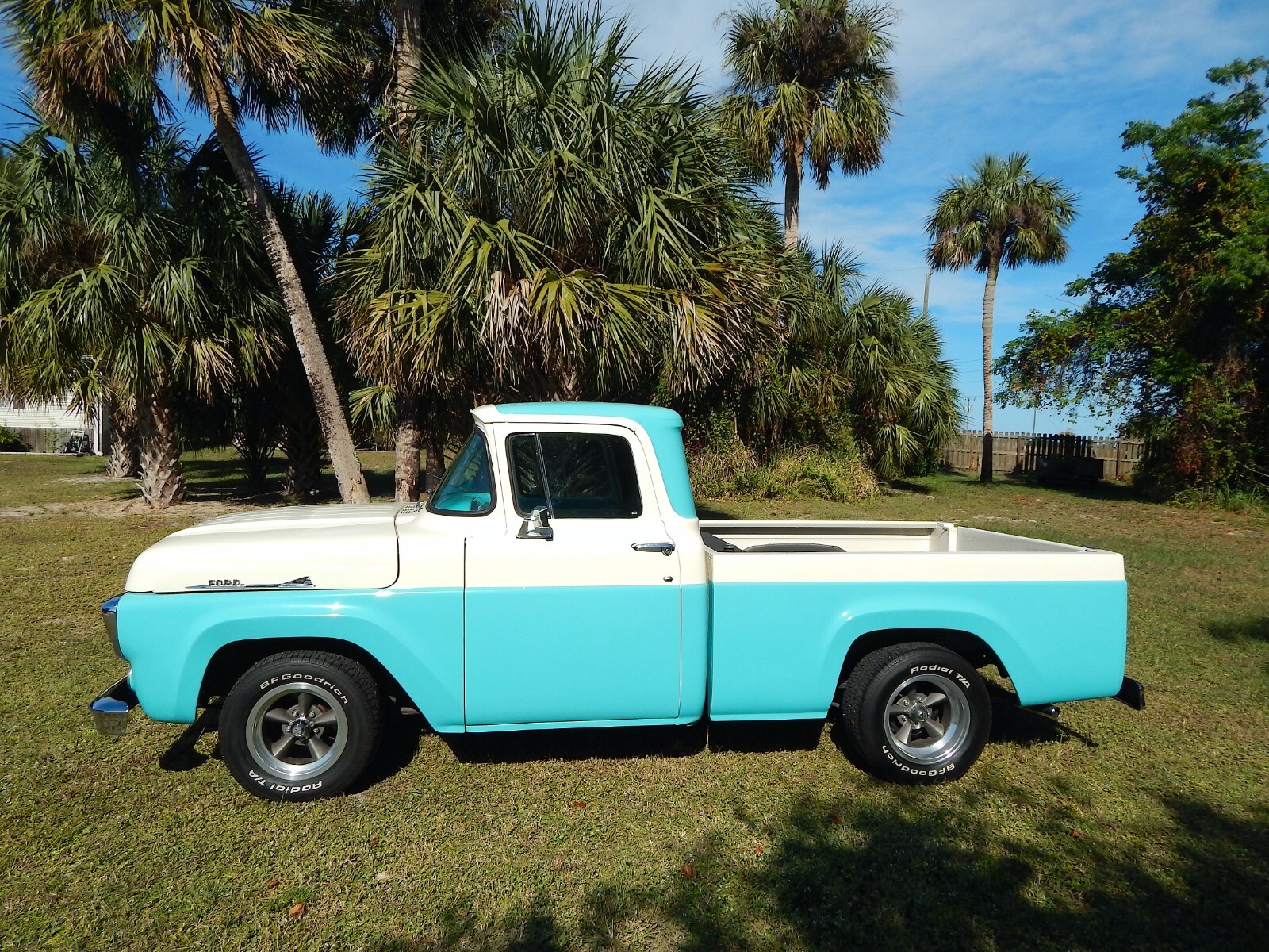 Ford-F-100-1957-truck-1
