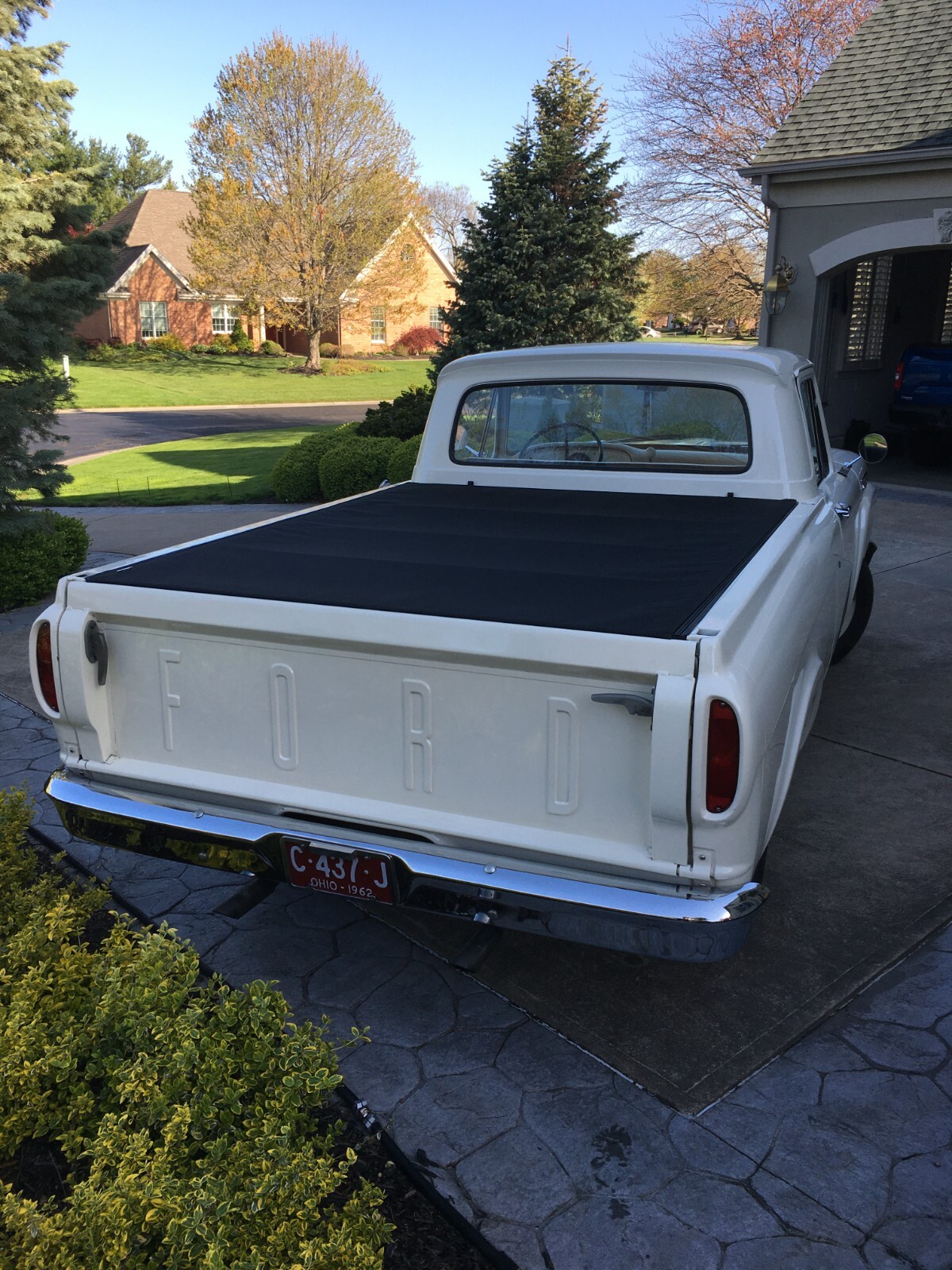 Ford-F-100-1962-Standard-Cab-Pickup-9