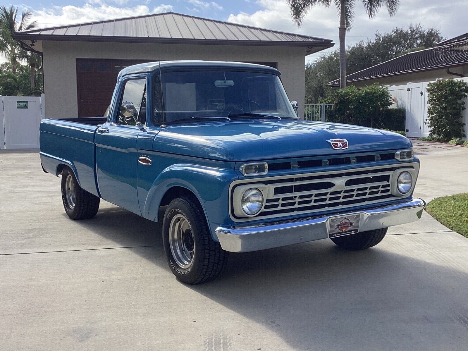 Ford F-100 1965 --