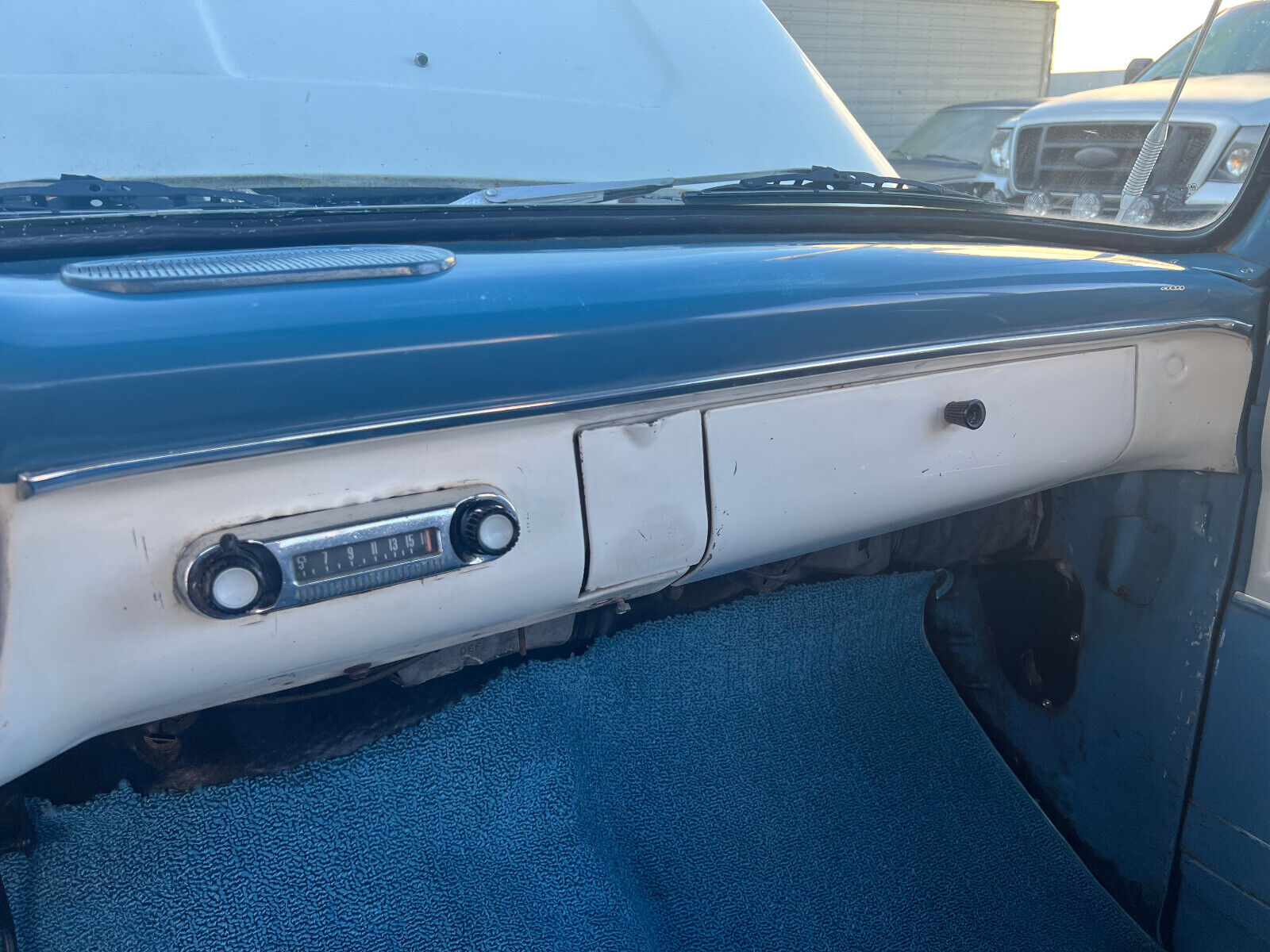 Ford-F-100-1965-Standard-Cab-Pickup-9