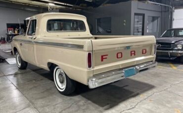 Ford-F-100-1966-3
