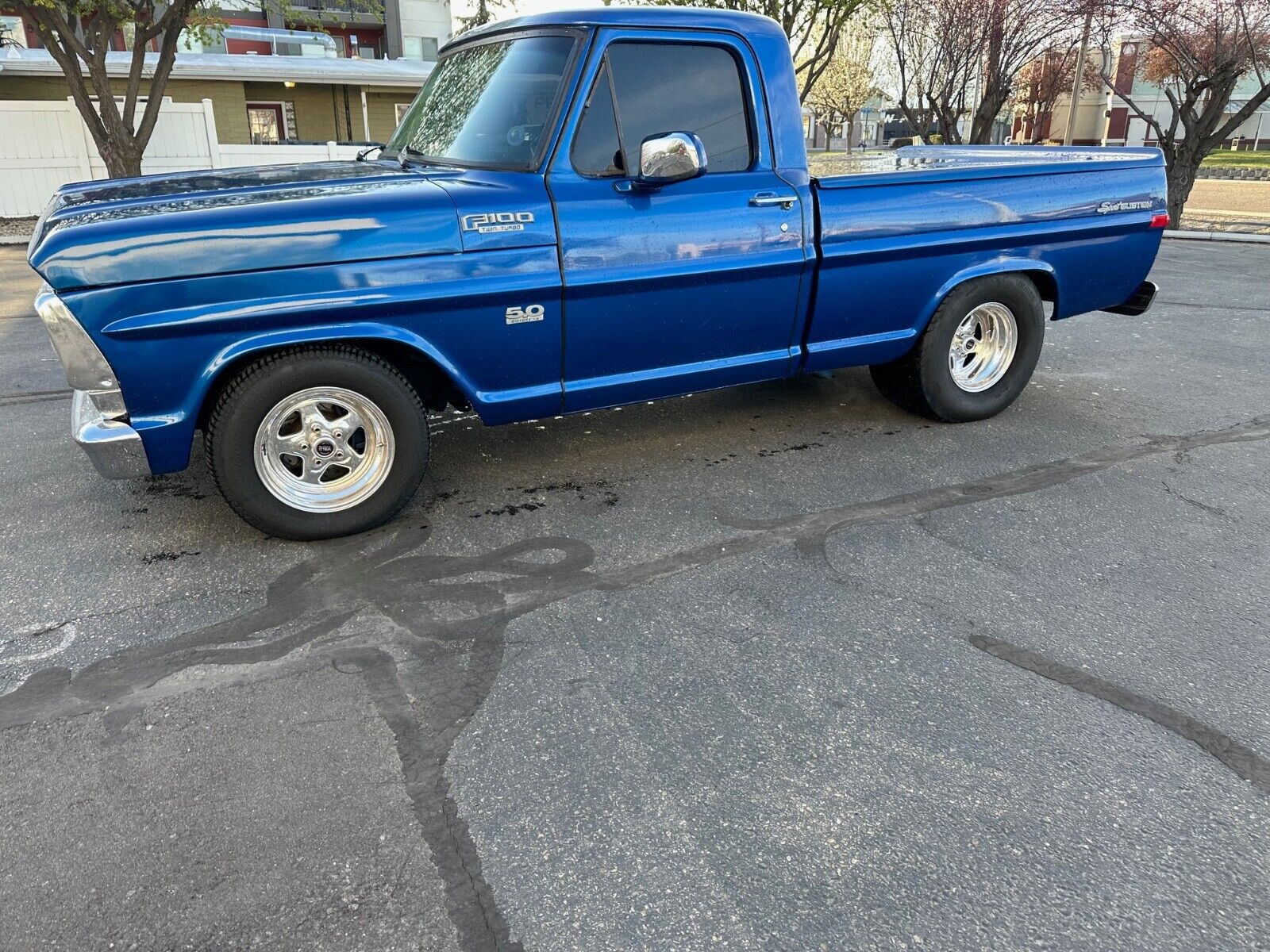 Ford-F-100-1968-Pickup-Truck