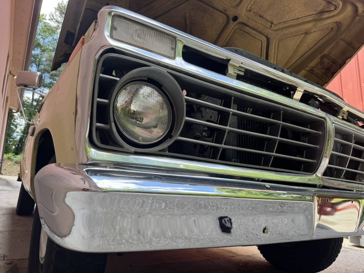 Ford-F-100-1973-yellow-2