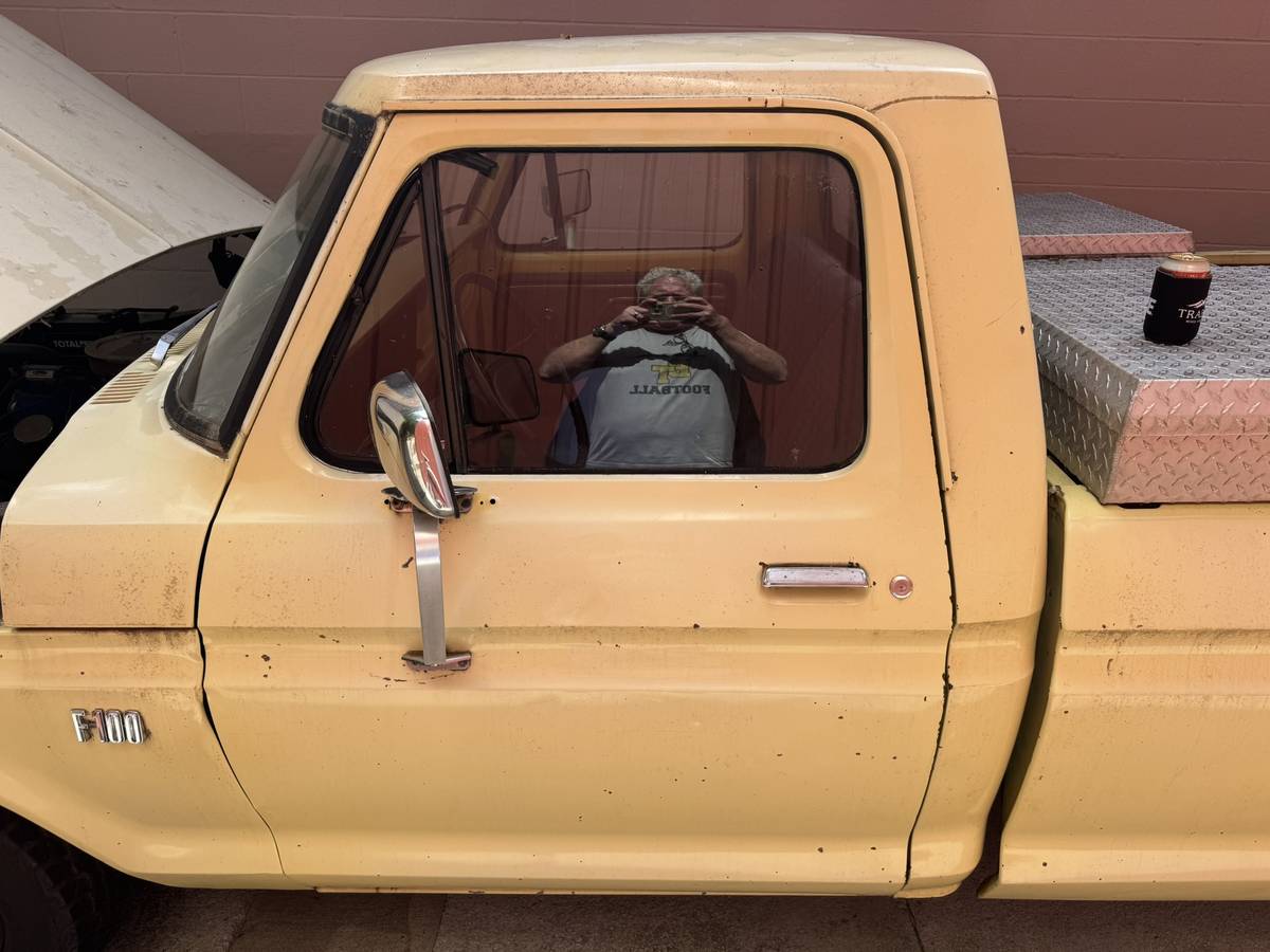 Ford-F-100-1973-yellow-21