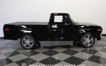 Ford-F-100-1975-Pickup-Truck-12