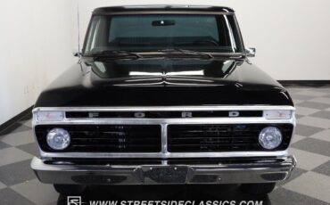 Ford-F-100-1975-Pickup-Truck-15