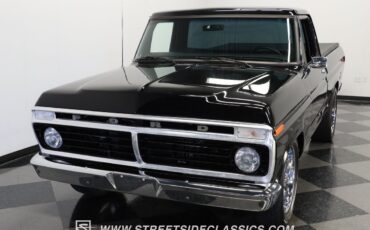 Ford-F-100-1975-Pickup-Truck-16