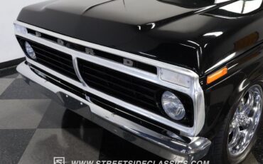 Ford-F-100-1975-Pickup-Truck-18