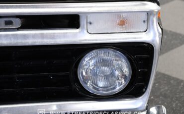 Ford-F-100-1975-Pickup-Truck-19