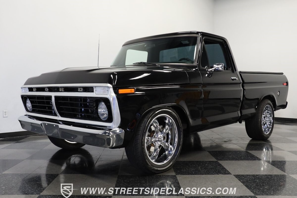 Ford-F-100-1975-Pickup-Truck-20