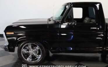 Ford-F-100-1975-Pickup-Truck-22