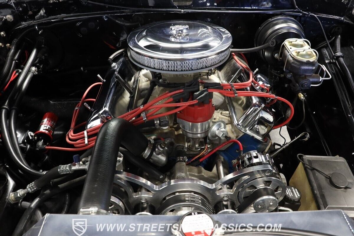 Ford-F-100-1975-Pickup-Truck-3