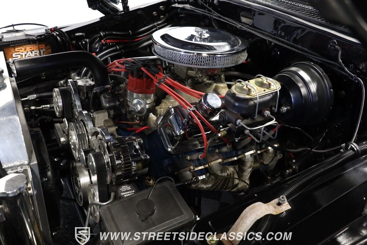 Ford-F-100-1975-Pickup-Truck-30