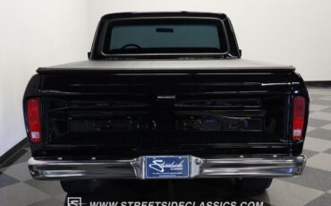 Ford-F-100-1975-Pickup-Truck-8