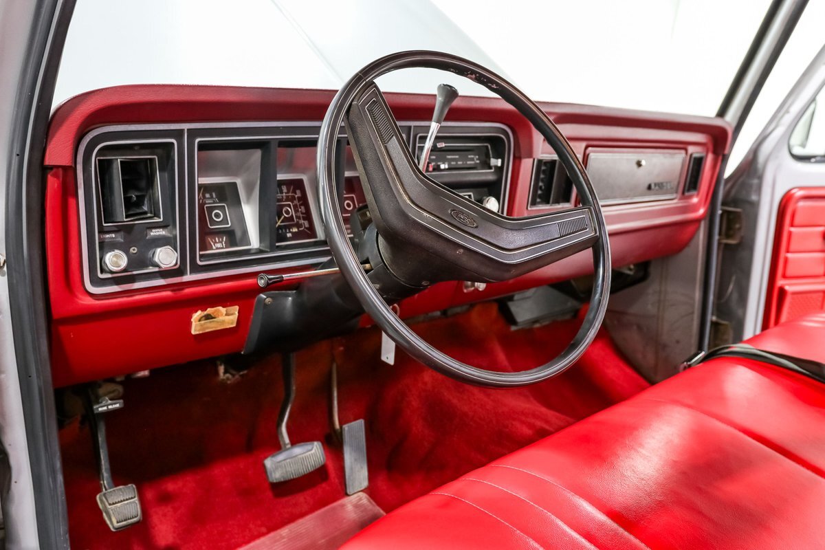 Ford-F-100-1978-Pickup-Truck-11
