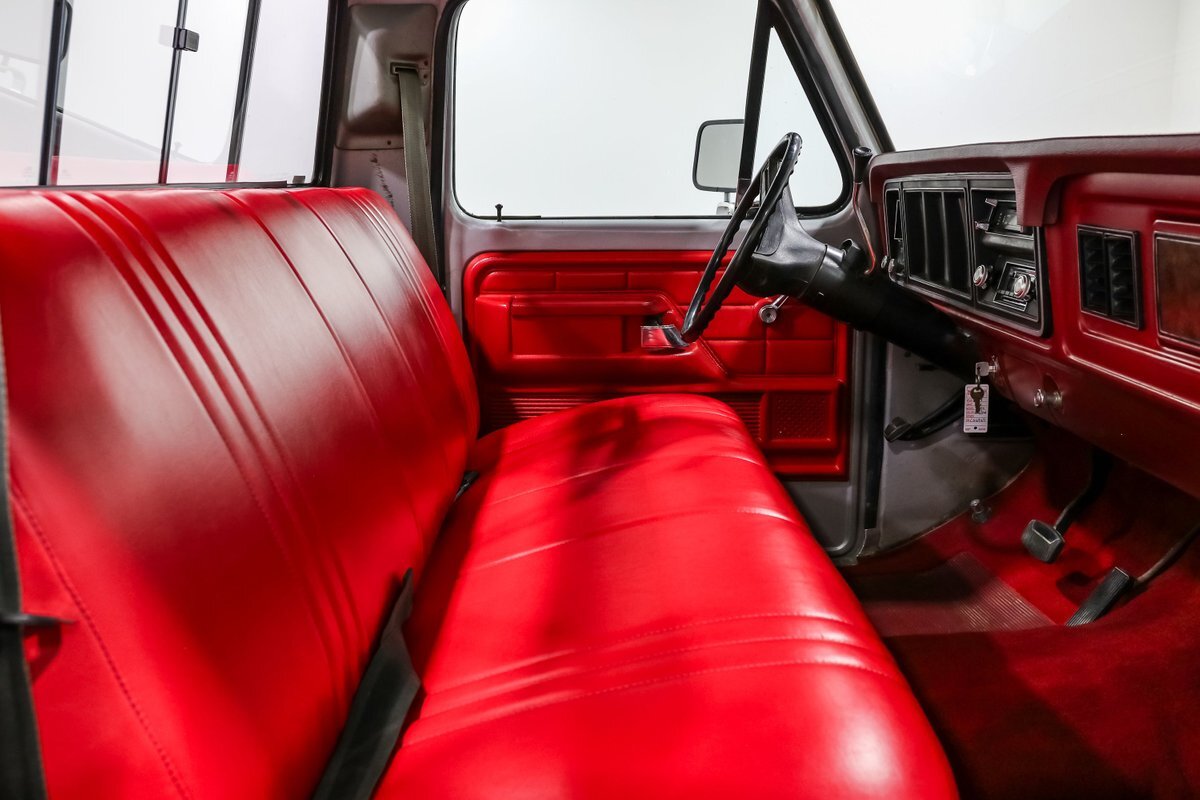 Ford-F-100-1978-Pickup-Truck-14