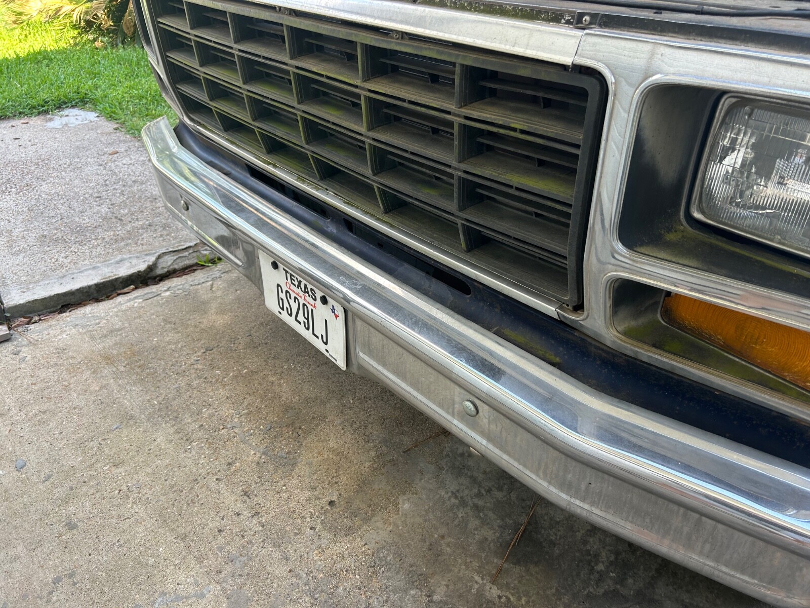 Ford-F-100-1981-Standard-Cab-Pickup-9