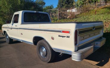 Ford-F-150-1976-Standard-Cab-Pickup-2