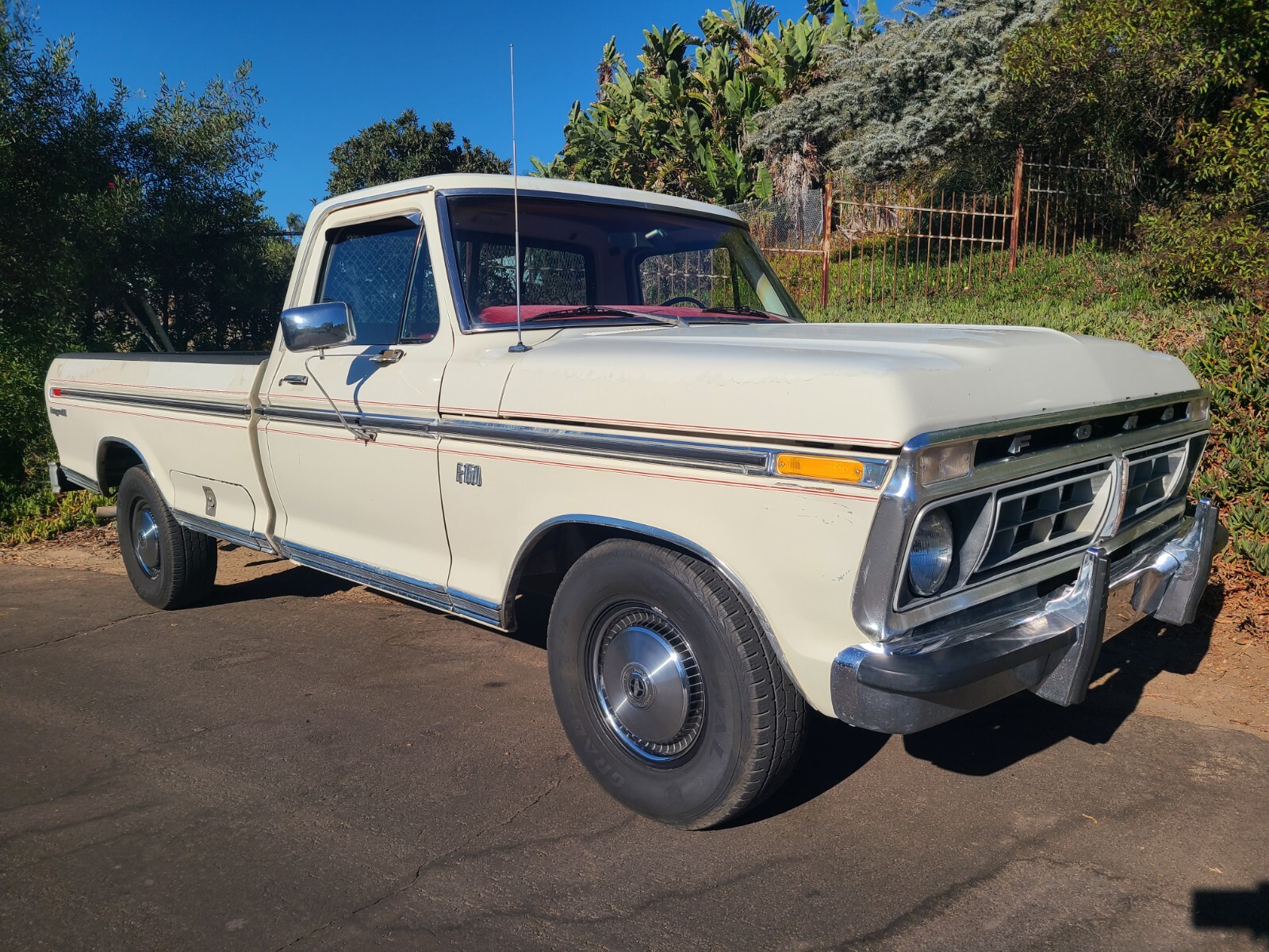 Ford-F-150-1976-Standard-Cab-Pickup-5