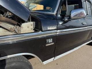 Ford-F-150-1976-black-22