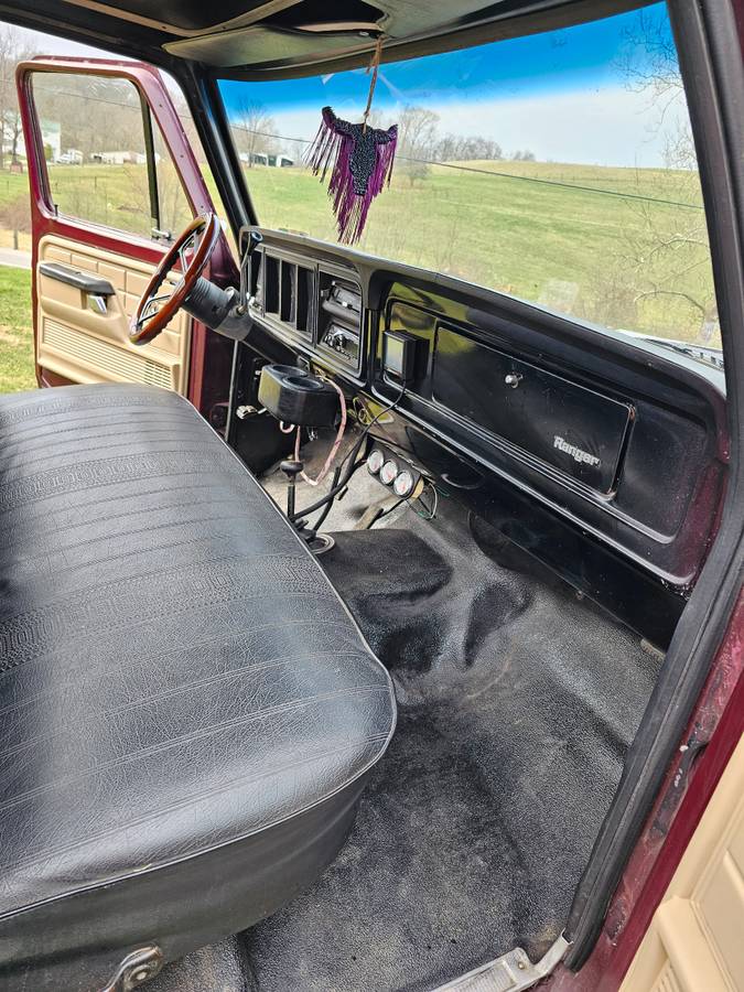 Ford-F-150-1976-red-5