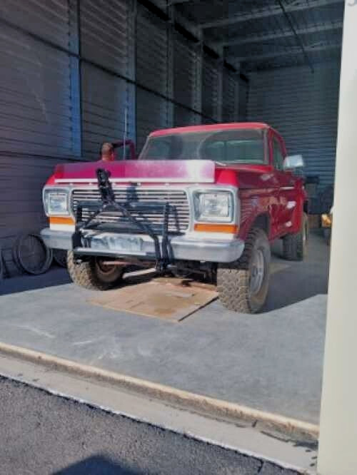 Ford-F-150-1977-Standard-Cab-Pickup-1