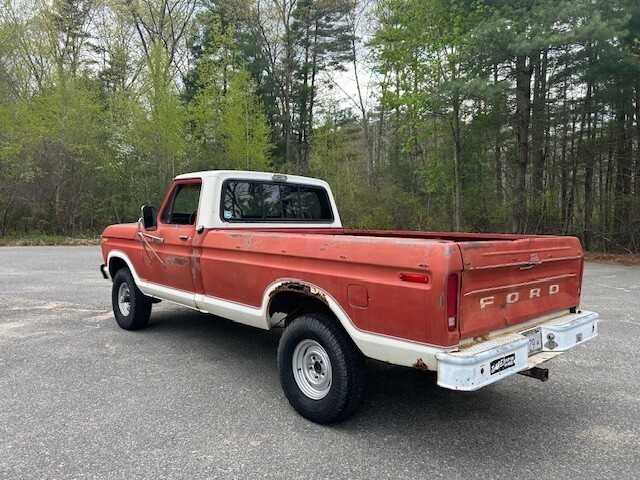 Ford-F-150-1977-Standard-Cab-Pickup-2