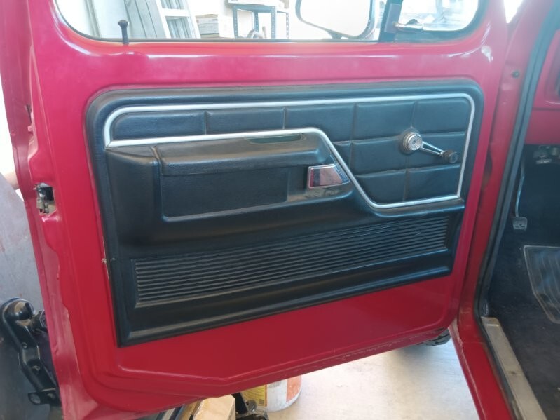Ford-F-150-1977-Standard-Cab-Pickup-7