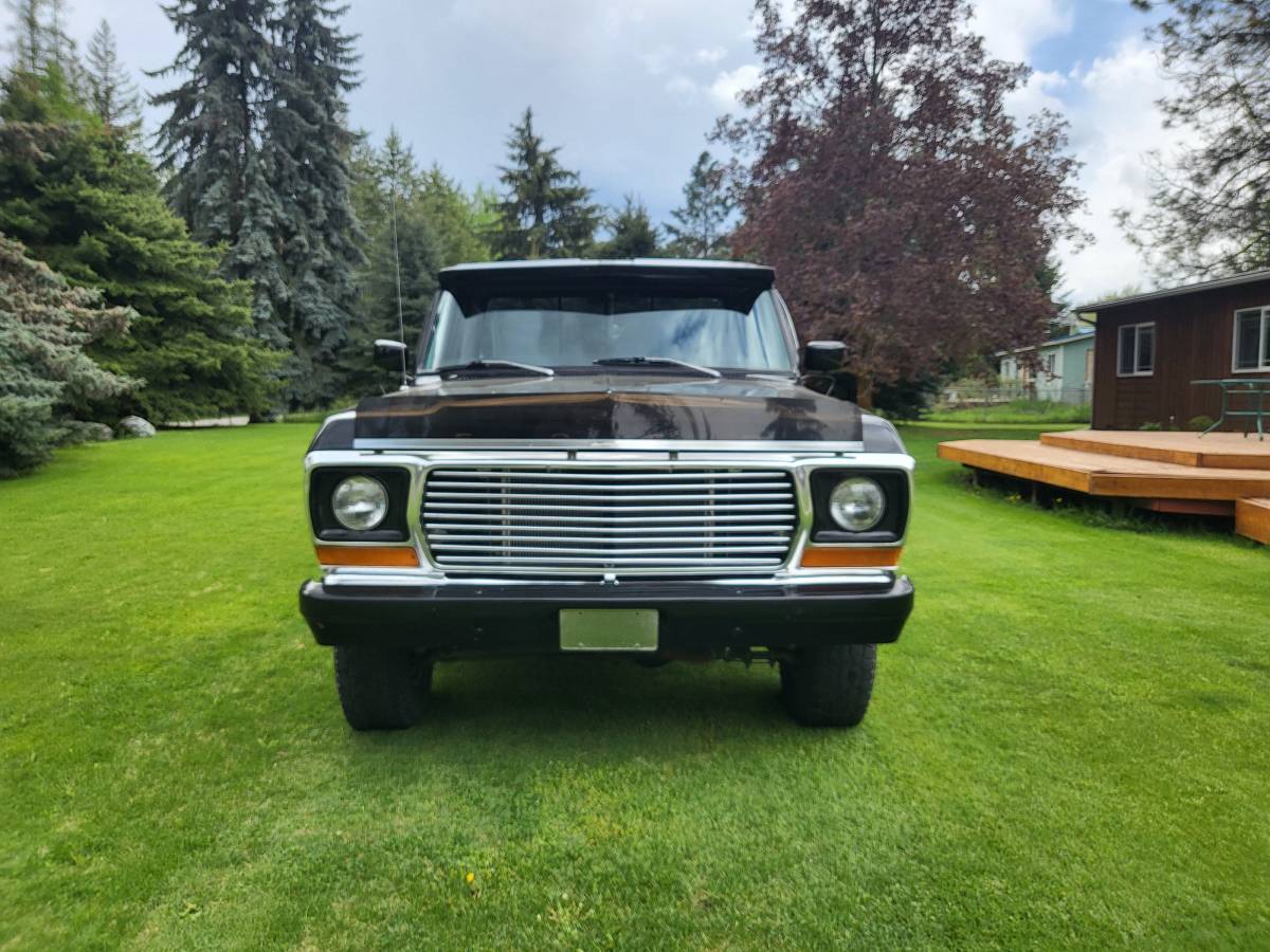 Ford-F-150-1978-black-1