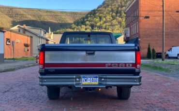 Ford-F-150-1985-Standard-Cab-Pickup-3