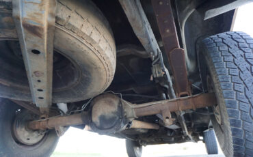 Ford-F-150-1985-Standard-Cab-Pickup-9