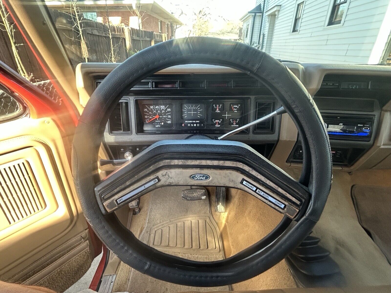 Ford-F-150-1986-24