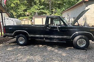 Ford-F-150-1986-XLT-4