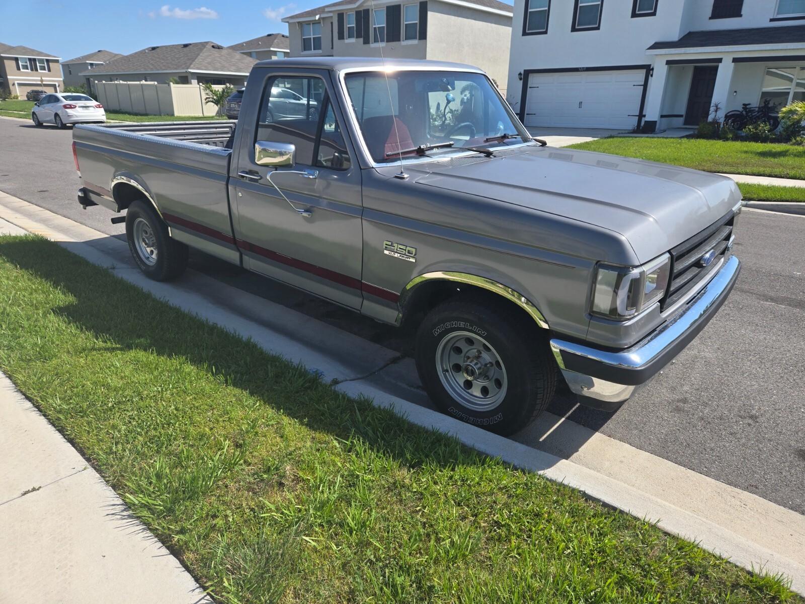 Ford-F-150-1988-Standard-Cab-Pickup