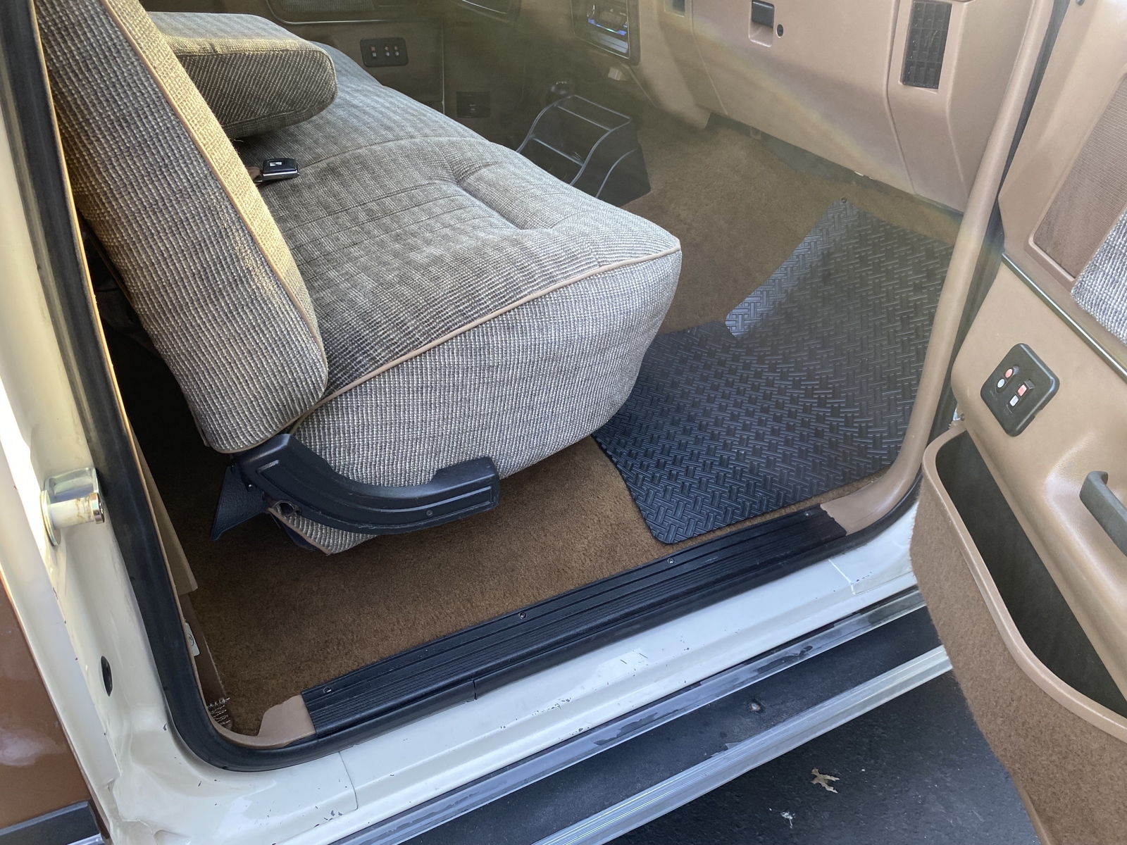 Ford-F-150-1991-Standard-Cab-Pickup-16
